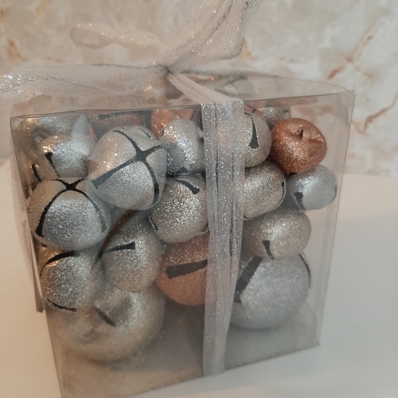 1 Lot of Decorative Metal Glitter Jingle Bells - Picture 3 of 13